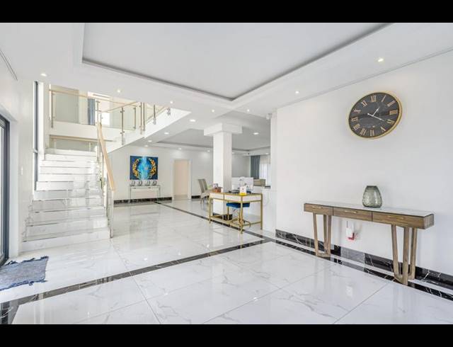 11 BEDROOM HOUSE FOR SALE IN SUNSET BEACH